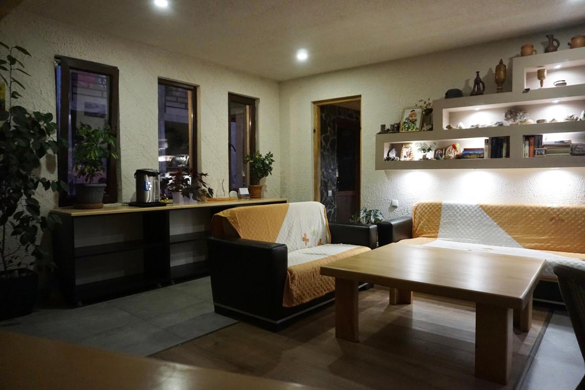 Mestia Panorama Luaran gambar